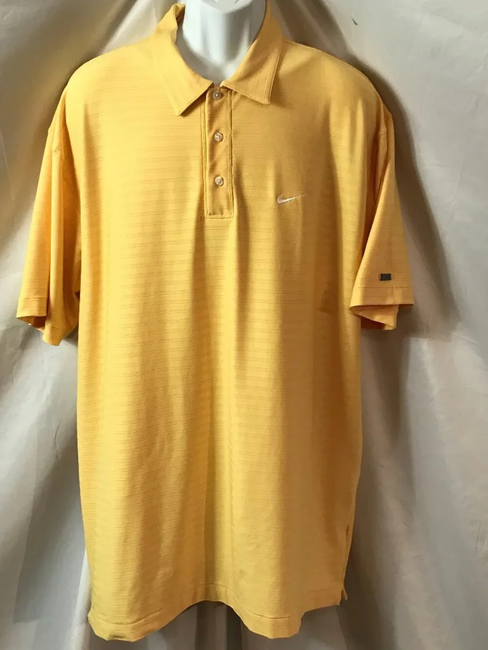 Nike Tiger Woods Collection Yellow Activewear Athletic Sport Cut Polo Shirt